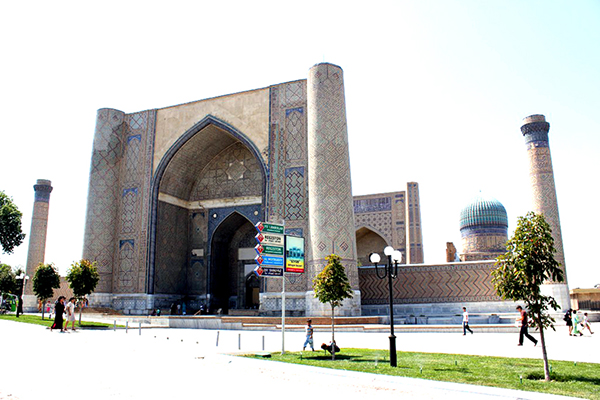 AMIR TEMUR MAQBARASI